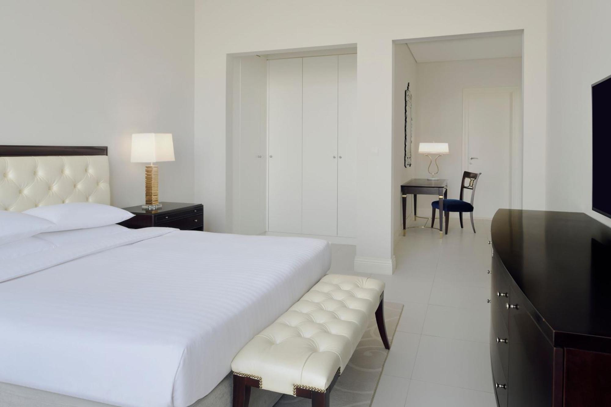 Delta Hotels By Marriott Dubai Investment Park Bagian luar foto